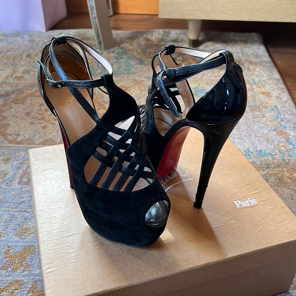 Louboutin “Carlota” 160